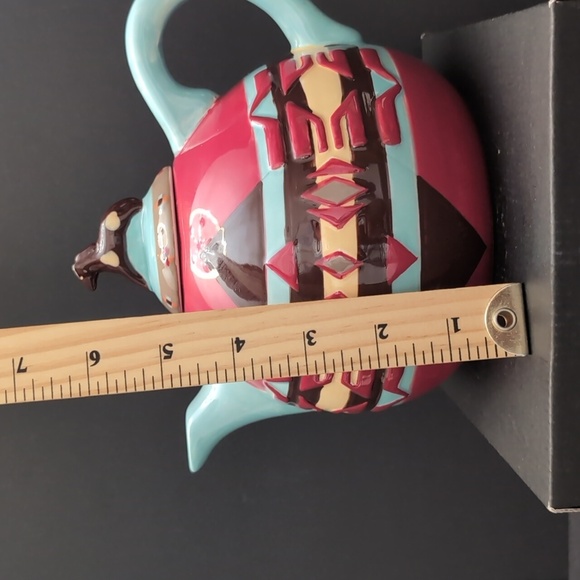 Pendleton Home Collection,Blue/Red Ranch house Tea Pot. - Picture 11 of 11